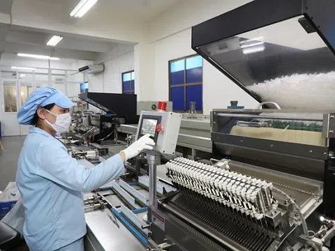Tiềm lực công ty sản xuất 500.000 bộ bơm tiêm phục vụ đợt tiêm vắc xin lớn nhất TP.HCM