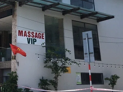 Quảng Nam: Khách đi massage, hát karaoke phải khai báo y tế