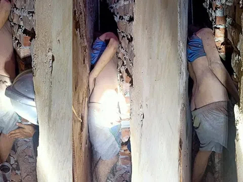 Hà Nội: Giải cứu bé trai bị mắc kẹt giữa khe tường hơn 1 ngày trời