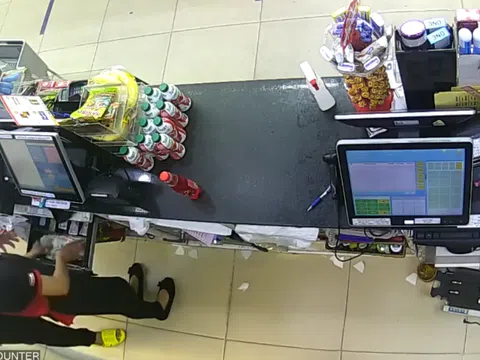 Trích xuất camera, truy tìm kẻ kề dao vào cổ nhân viên cửa hàng tiện lợi cướp hơn 9 triệu đồng