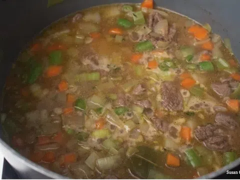 Cách làm súp thịt bò rau củ đậm đà thơm mềm