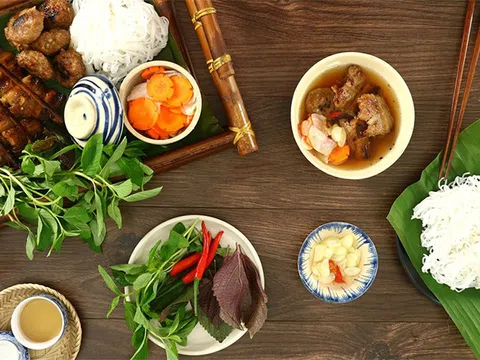 Tự làm bún chả bằng nồi chiên không dầu, món ngon chưa bao giờ đơn giản đến vậy