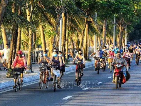 Ngày mai (28/9), Hà Nội cho phép người dân thể dục ngoài trời, trung tâm thương mại được mở cửa trở lại