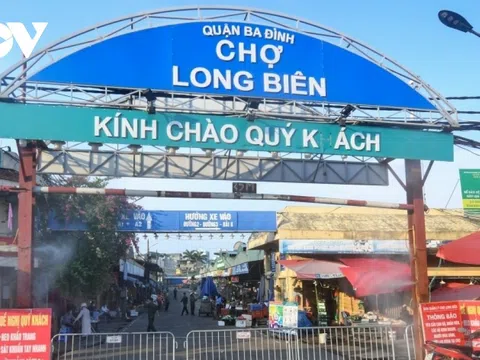 Hà Nội: Chợ Long Biên chính thức hoạt động trở lại sau hơn 2 tháng bị phong tỏa