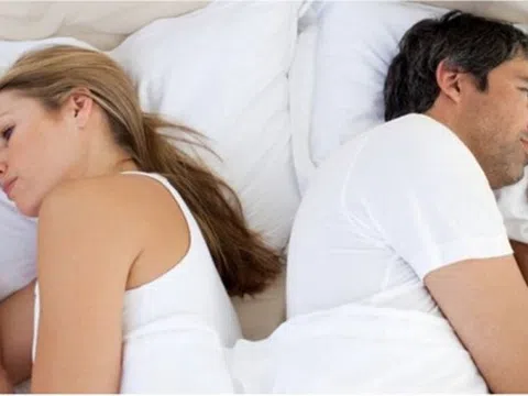 Vì sao chạm ngưỡng tuổi 50 nhiều cặp vợ chồng thường ngủ riêng?
