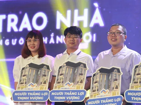 Thắng lợi Group dành gần 80 tỷ mua xe và 14 căn nhà tài trợ cho CBNV