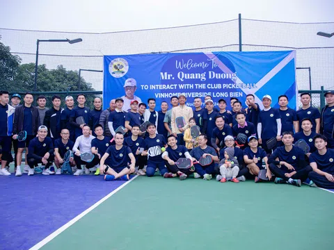 "Thần đồng pickleball" Quang Dương giao lưu cùng CLB Pickleball Vinhomes Riverside