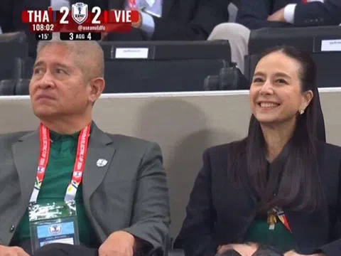 Chân dung người phụ nữ Thái Lan quyền lực, "phát sáng" trên khán đài trận chung kết AFF Cup 2024