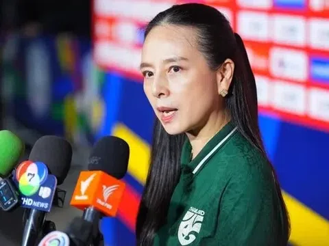 Cổ động viên Thái Lan đòi kiện trọng tài trận chung kết AFF cup, Madam Pang tuyên bố “cực gắt”