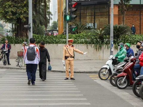 Mức phạt đối với người đi bộ vi phạm giao thông theo quy định mới nhất ra sao?