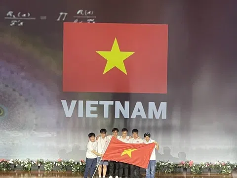 Việt Nam đạt 2 huy chương Vàng Olympic Toán học quốc tế