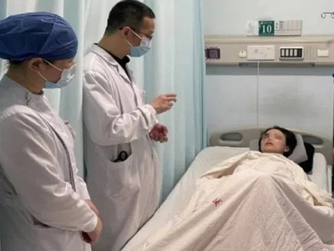 Cô gái mất một bên mắt vì chủ quan với bệnh trĩ
