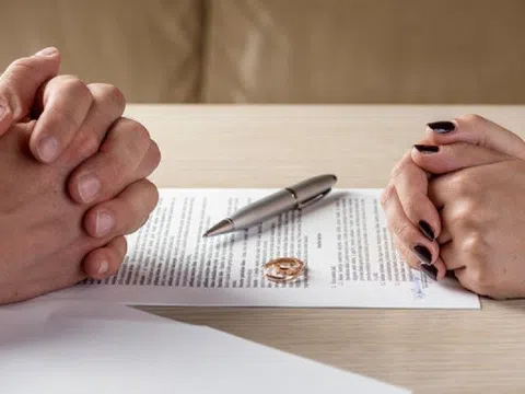 Đã ly hôn, vợ cũ gặp khó khăn, chồng có phải cấp dưỡng?
