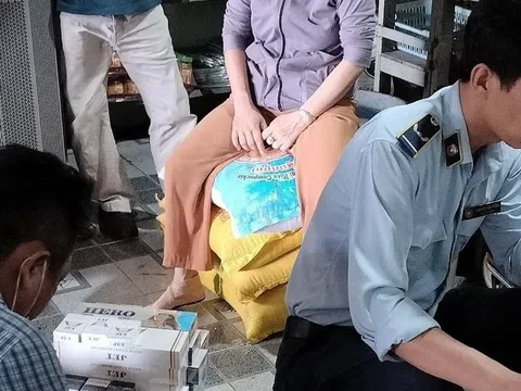 Tây Ninh: Xử phạt 2 hộ kinh doanh thuốc lá điếu nhập lậu