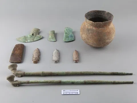 Mỹ trao trả 10 cổ vật quý cho Việt Nam