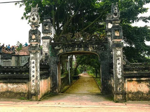 Ngôi đền hơn 300 năm tuổi và câu chuyện về người thầy nổi tiếng ở Phú Thọ