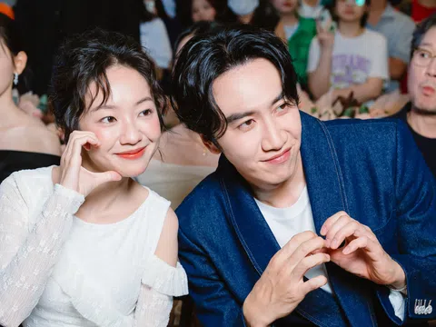 Lee Kwang Soo cùng dàn sao Hàn - Việt đổ bộ thảm đỏ "Tay anh giữ một vì sao"
