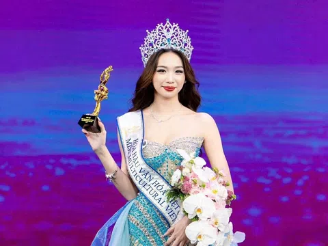 Nhan sắc nữ sinh 18 tuổi Nguyễn Trần Hà Linh đăng quang Hoa hậu Văn hóa Việt Nam 2026