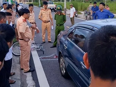 Tông cháu bé 5 tuổi tử vong, nữ học viên và thầy dạy lái xe bị khởi tố