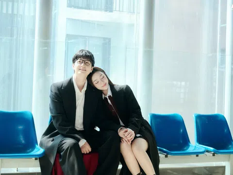 Quỳnh Kool gửi lời nhắn đặc biệt đến Huỳnh Anh trong bộ ảnh đẹp "lụi tim" không thua kém phim Hàn