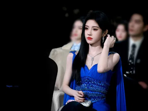 Vừa có dấu hiệu tái xuất với Nguyệt Lân Ỷ Kỷ, Cúc Tịnh Y lập tức bị công ty cũ chặn đứng