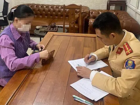 Chủ tịch Hà Nội ra quyết định phạt nữ tài xế vi phạm nồng độ cồn tự xưng là cháu của Bộ trưởng 