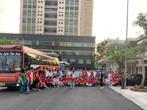 Đoàn tình nguyện Thái Bình lên đường chi viện cho Bắc Giang và Bắc Ninh phòng, chống dịch COVID-19