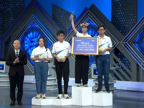 Chiến thắng nghẹt thở ở giây phút cuối, nữ sinh Hà Nội xuất sắc giành vòng nguyệt quế Olympia