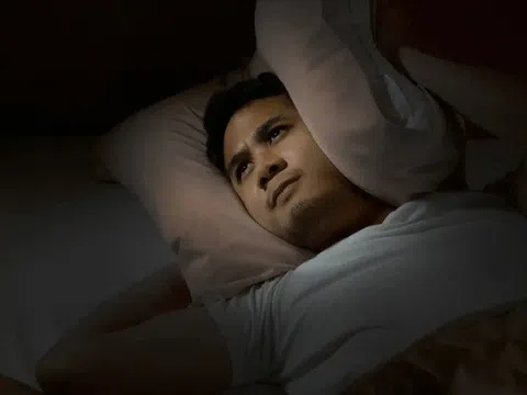 Tin bạn gái nên tôi chuyển 80 triệu ngay lập tức, nhưng một bức ảnh từ số lạ khiến tôi mất ngủ cả đêm