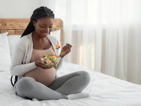 Phát hiện chế độ ăn của mẹ khi mang thai ảnh hưởng tới ngoại hình của con