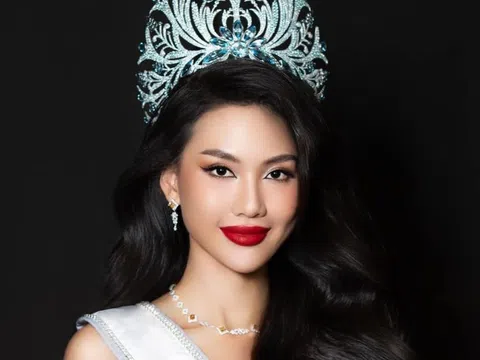 Hoa hậu Bùi Quỳnh Hoa bị buộc thôi học, đại diện nhà trường lên tiếng