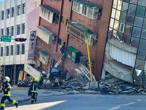 Loạt ảnh Đài Loan nghiêng ngả, sạt lở sau động đất mạnh kỷ lục
