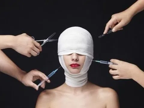 "Nghiện PTTM" suốt 8 năm, cô gái đột ngột muốn lấy lại vẻ đẹp tự nhiên