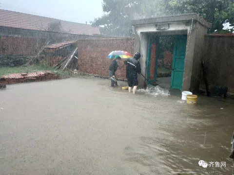 Trung Quốc phát báo động đỏ đầu tiên trong năm vì bão Bavi