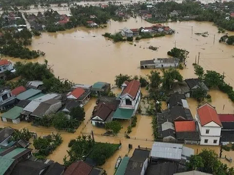 Chính phủ hỗ trợ khẩn cấp 500 tỷ  đồng cho 5 tỉnh miền Trung giải quyết hậu quả thiên tai