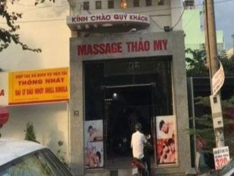 Bắt quả tang 4 nhân viên massage bán dâm trong phòng VIP