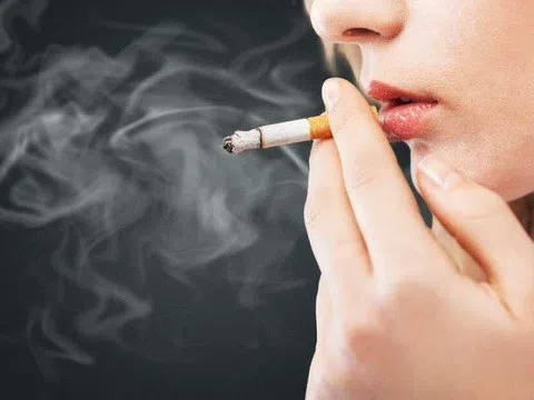 Hút thuốc lá làm tăng nguy cơ phình động mạch ở phụ nữ