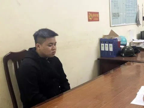 Hà Nội: Nam thanh niên đốt quán trà chanh bằng 20 lít xăng