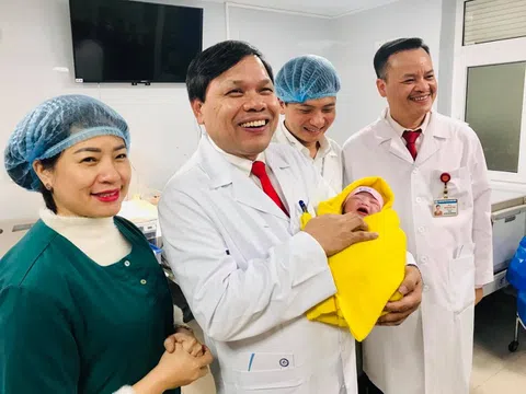 Công dân Việt đầu tiên chào đời trong khoảnh khắc đầu năm mới