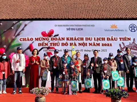 Hà Nội đón đoàn khách du lịch đầu tiên năm 2021