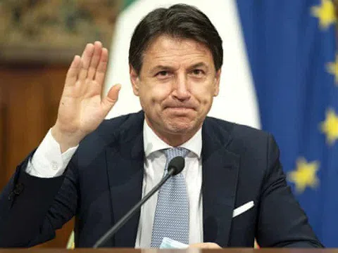 Thủ tướng Italy đệ đơn từ chức