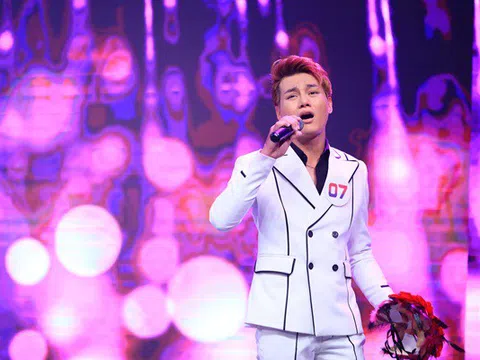 Chủ nhân bản hit hơn trăm triệu view Phan Duy Anh hát live như nuốt đĩa, nhá hàng ca khúc mới tại "Ca sĩ bí ẩn"