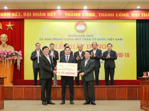 Tập đoàn Hưng Thịnh ủng hộ 5 tỷ đồng hỗ trợ công tác phòng chống dịch Covid-19