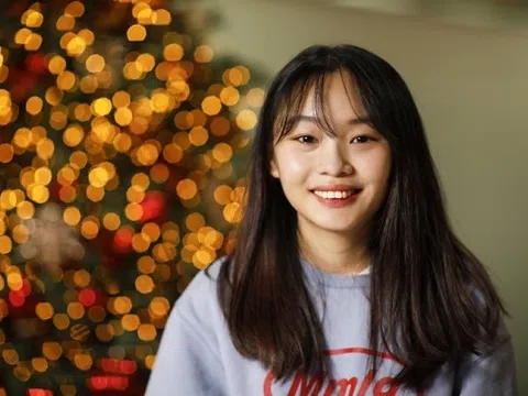 Nữ sinh 17 tuổi gốc Việt giành giải nhất cuộc thi hùng biện song ngữ ở Hàn Quốc