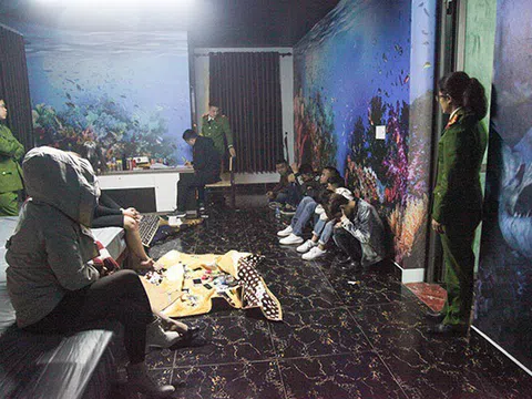 Phát hiện 20 thanh niên “bay lắc” trong nhà nghỉ ở Thái Nguyên, 12 người dương tính với ma túy