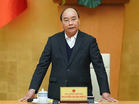 Thủ tướng Nguyễn Xuân Phúc: Tạm dừng các chuyến bay thương mại từ nước ngoài