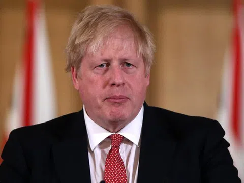 Thủ tướng Boris Johnson phát đi cảnh báo mới về biến thể COVID-19 mới ở Anh