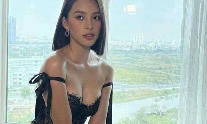 Mặc đầm mỏng như sương, Hoa hậu "ngàn năm có một" bị đèn flash hại, soi thấu 2 miếng mút kém duyên