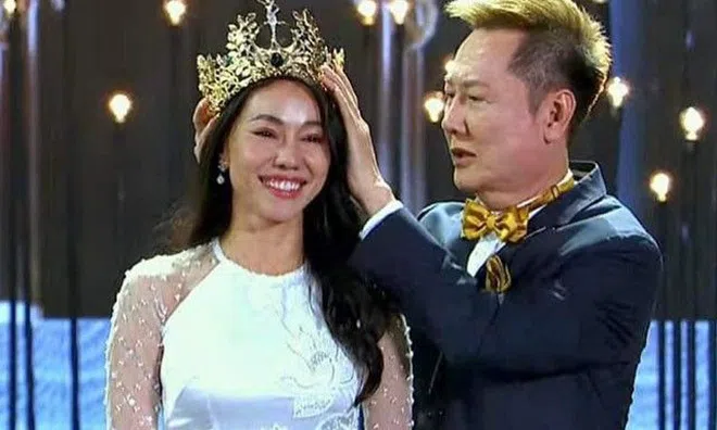Không phải Đoàn Thiên Ân, "bà trùm Hoa hậu" Kim Dung mới là người đăng quang, lấy lại danh dự cho Việt Nam