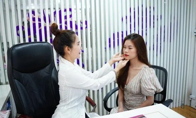 Thẩm mỹ viện Jenna Thanh, điều trị sẹo rỗ an toàn, hiệu quả